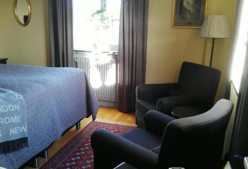 Quarto Estandar Vista Lago, L Laurentius