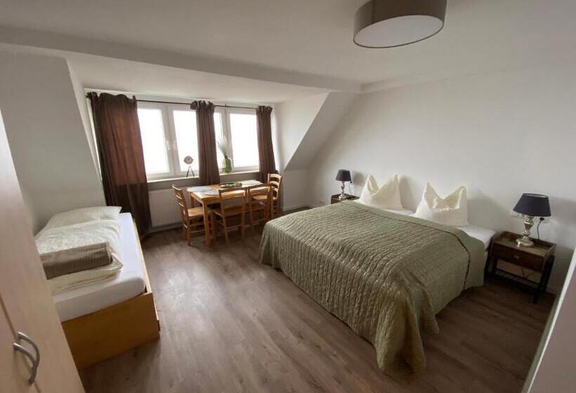 חדר סטנדרט לארבעה, Pension Haus Talblick