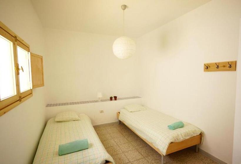 Кровать в Общей Комнате, Sol Y Mar Surf Camp