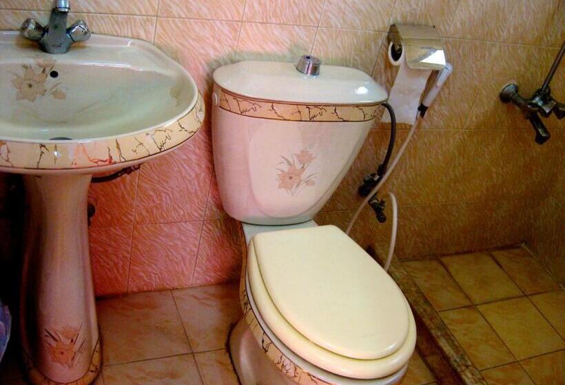 اتاق استاندارد یک نفره, Valentine Inn