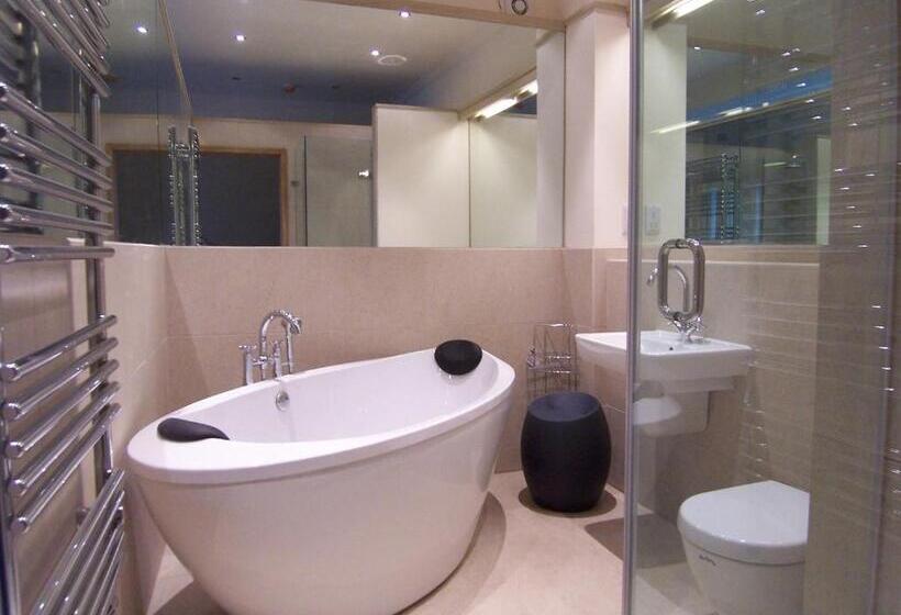 Номер Deluxe, Bagshaw Hall