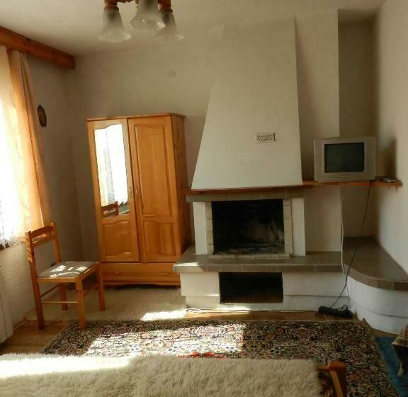 استودیوی استاندارد, Damianka Guest House