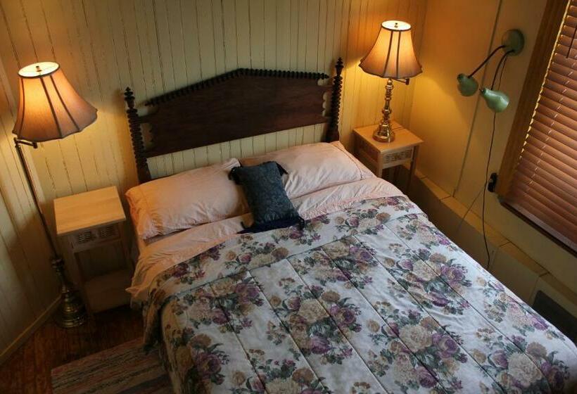 Номер Стандарт, Auberge Du Café Chez Sam