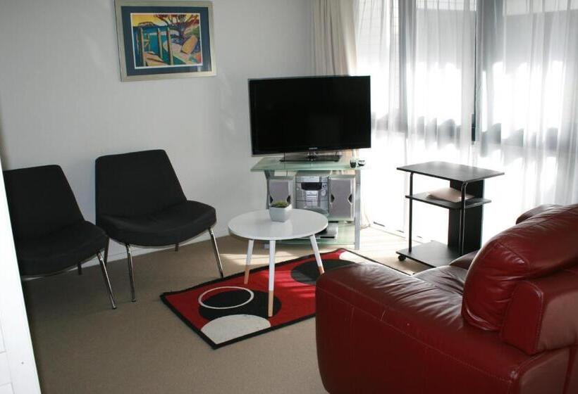 Семейные Апартаменты, Atlas Suites And Apartments