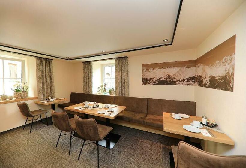 Номер Стандарт, Seeapart Pöder