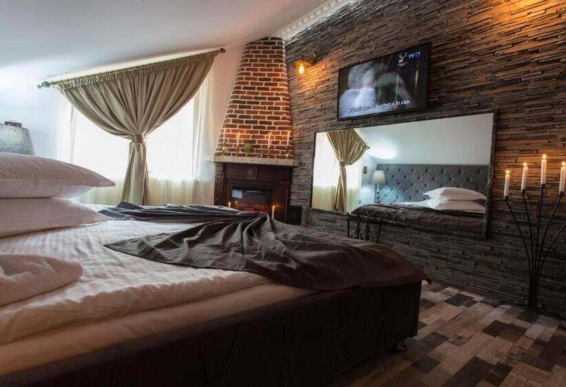 Люкс Повышенной Комфортности, Pension Casa Wenge