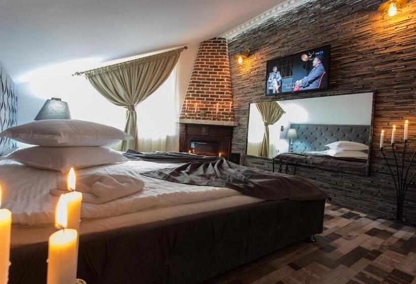 Люкс Повышенной Комфортности, Pension Casa Wenge