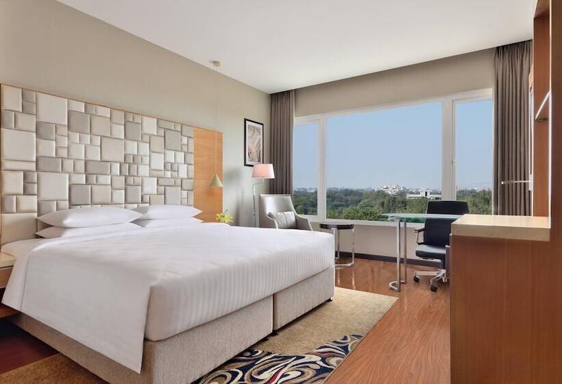 高级客房, Courtyard By Marriott Madurai