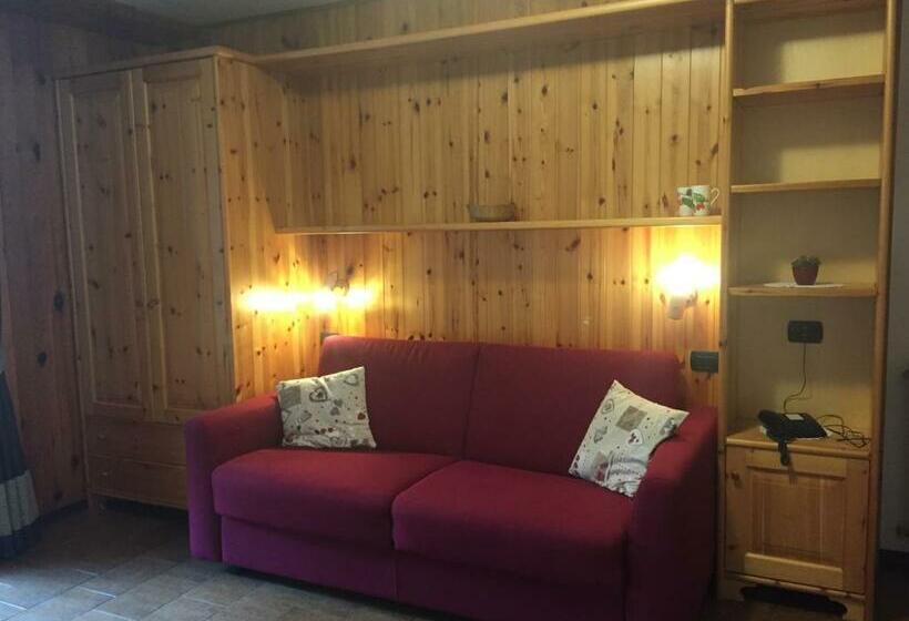 استودیوی استاندارد, Chalet Bucaneve