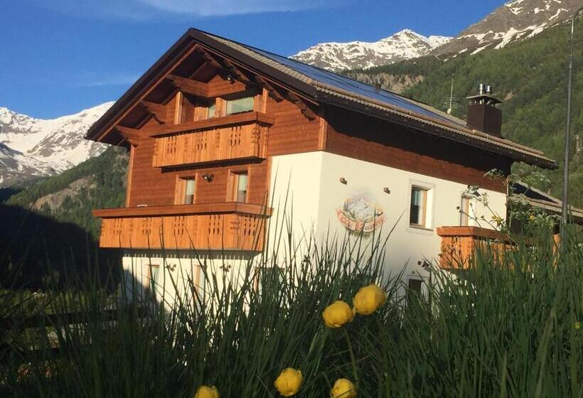 استودیوی استاندارد, Chalet Bucaneve