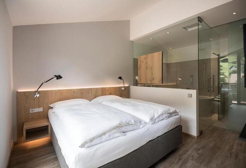 1 Bedroom Penthouse Apartment, Residence Hotel Fever