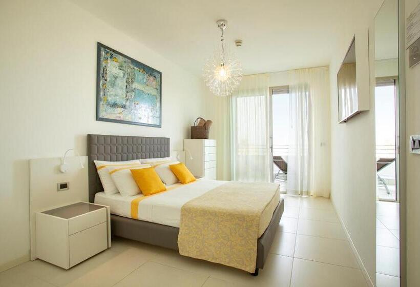 Апартаменты Deluxe 2 Спальни Вид на Море, Residence Serenissima