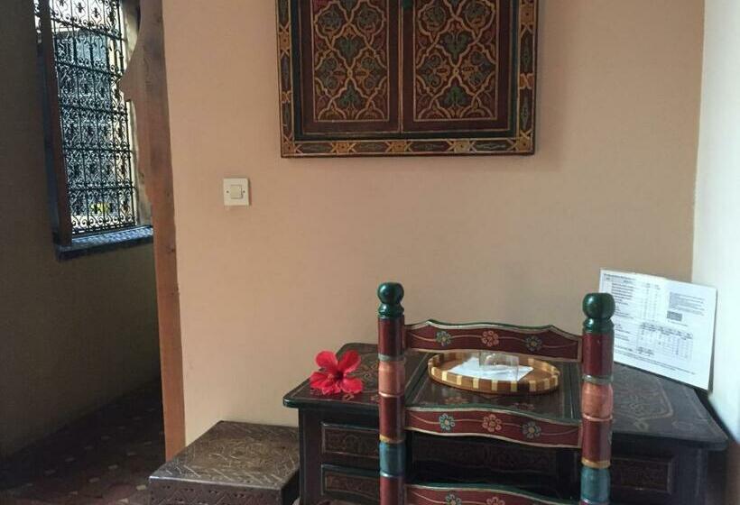 Номер Стандарт, Riad Marhaba