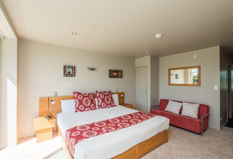 Студио Executive, One Burgess Hill
