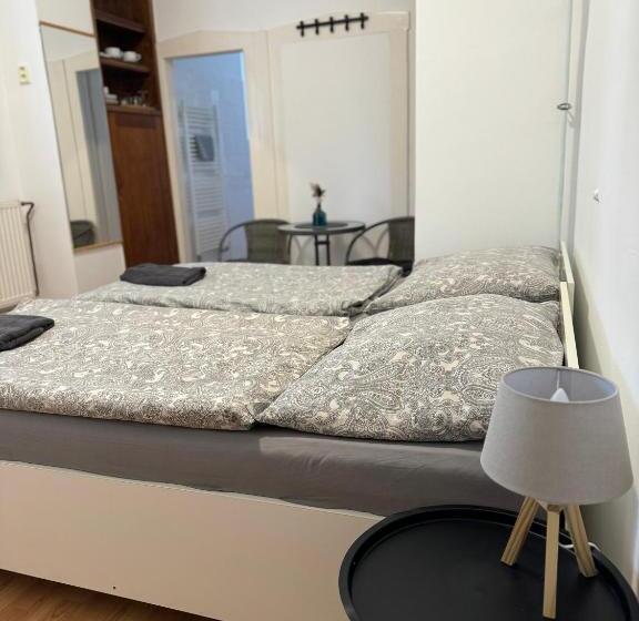 اتاق استاندارد, Pension Moravia