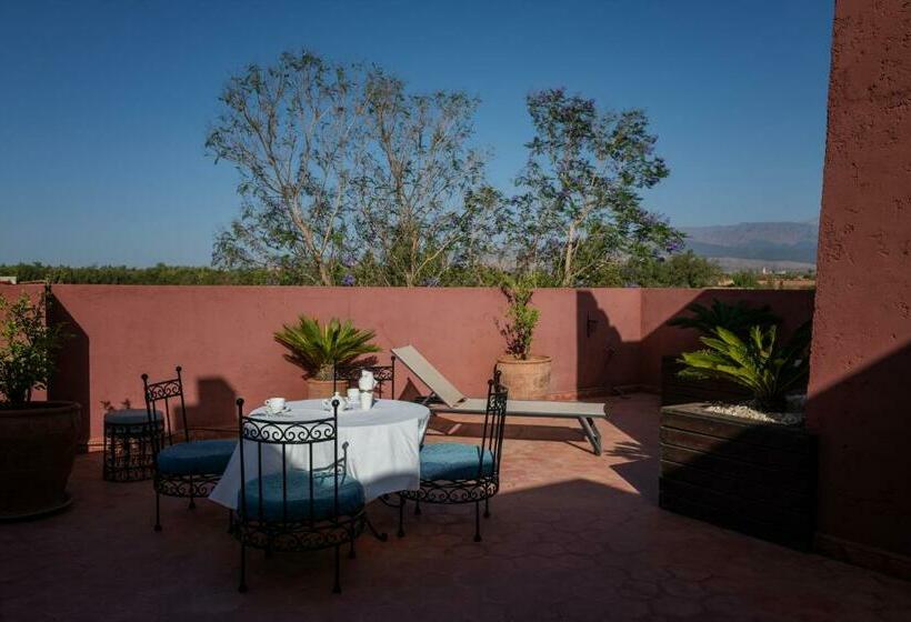 Люкс, Riad Al Riadinou
