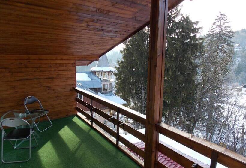 غرفة قياسية مزوَّدة بشُرفة, New Aosta Garden