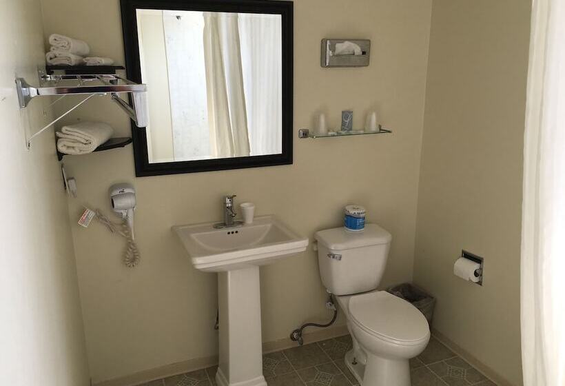 Люкс, Umatilla Inn & Suites