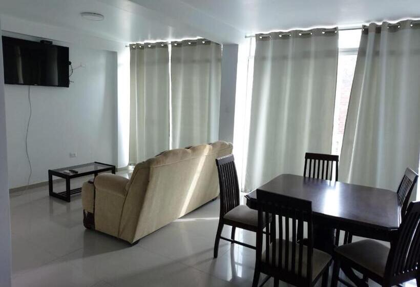 شقة غرفة نوم واحدة مزودة بشُرفة, Y Restaurante Roma