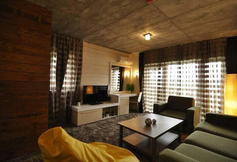 Люкс Дюплекс, Aparthotel Seasons Glavatarski Han