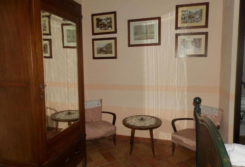 Номер Стандарт, Residenza Di Paese Castello Del Poggio