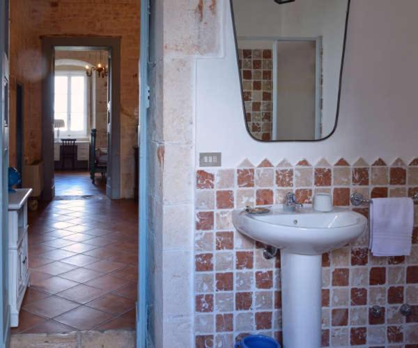 Люкс с Террасой, Agriturismo Antonelli Piangevino