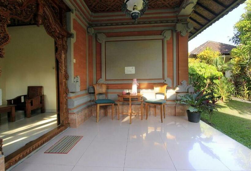 Номер Стандарт, Gusti Kaler House