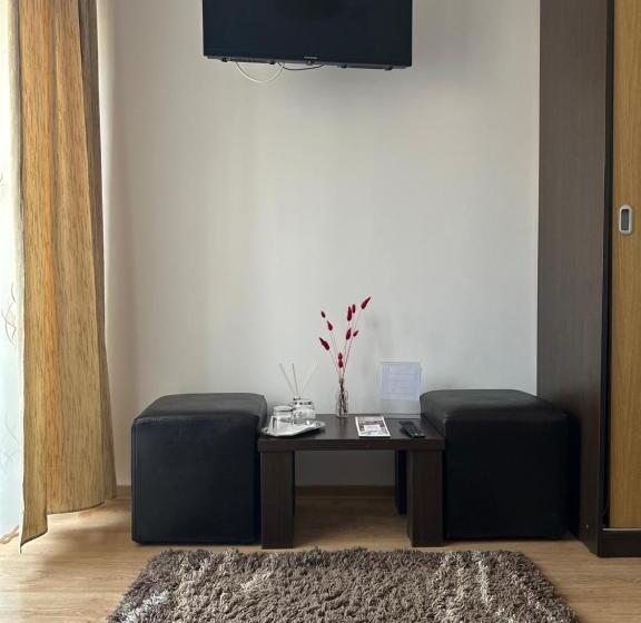 اتاق استاندارد سه نفره, Pensiunea Andra