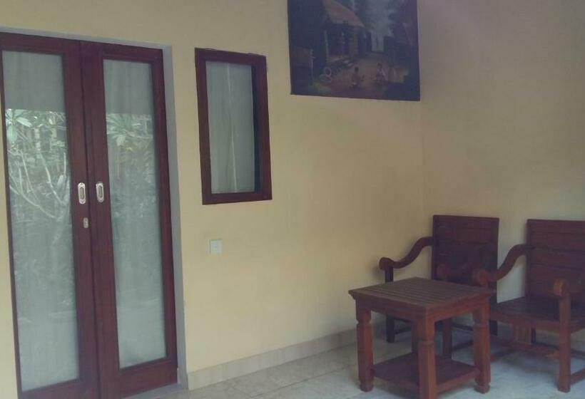 Номер Deluxe, Amed Stop Inn Homestay, Rooftop Restaurant And Bar