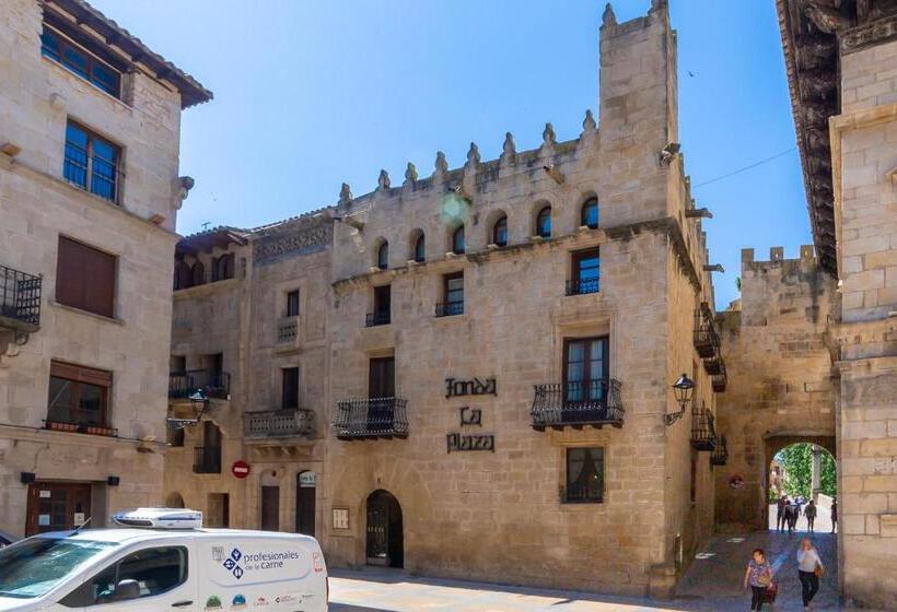 Quarto Estandar, Fonda La Plaza