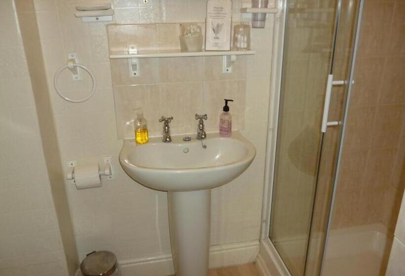 Номер Стандарт, Weybourne Guest House