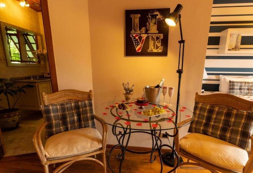 سوئیت با بالکن, Pousada Apple House   Campos Do Jordao