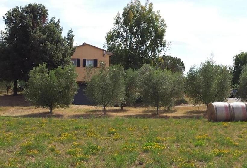 ویلای 3 خوابه, Agriturismo Podere La Cascata