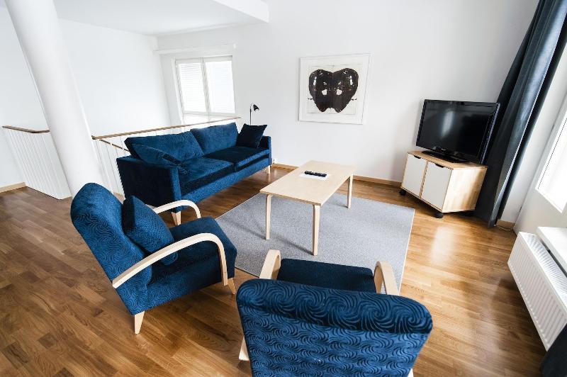 Casa 4 Quartos, Töölö Towers