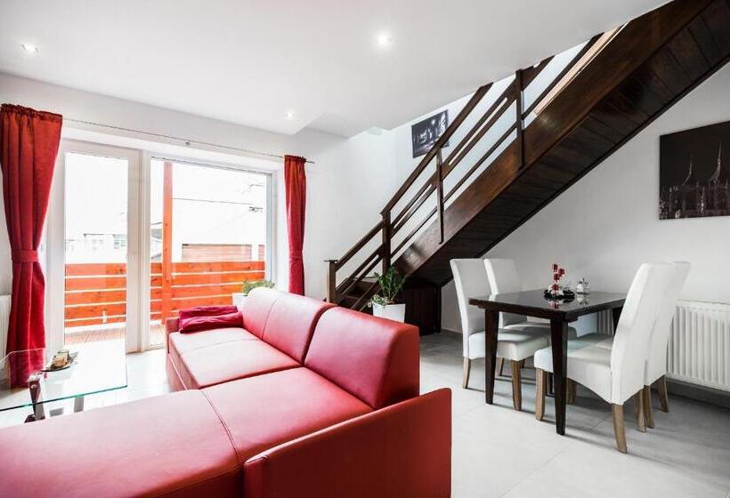 Люкс Дюплекс, Apartments Benešova 6