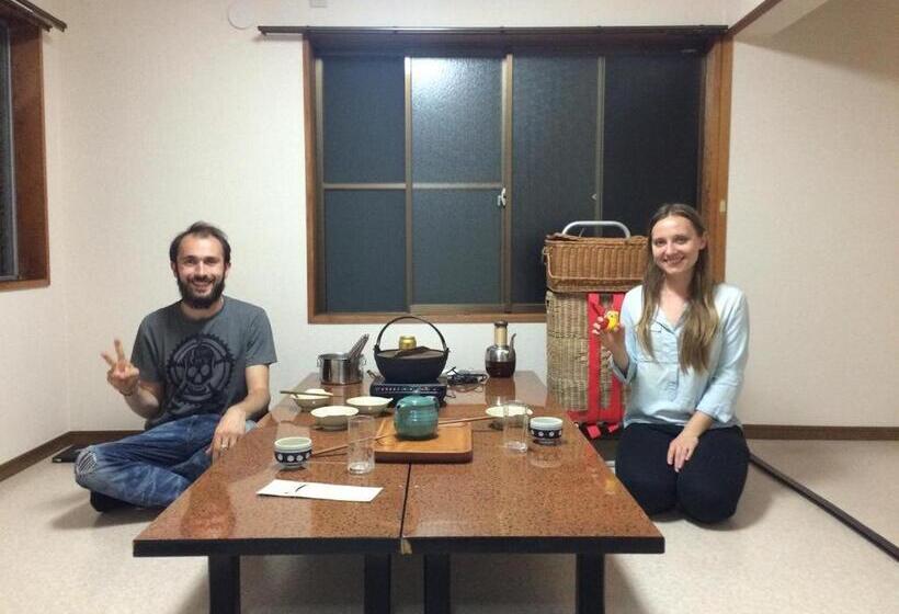 Трехместный Номер Стандарт Совместная Ванная, Wholeearth Ryokan Hiroshima