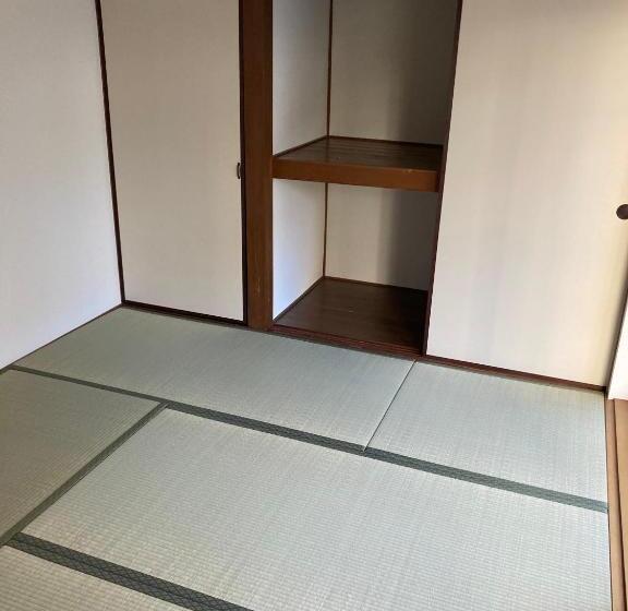 Семейный Номер, Wholeearth Ryokan Hiroshima