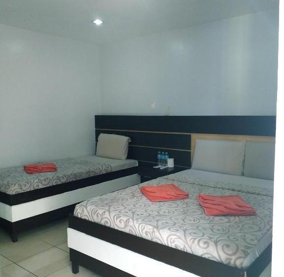 Трехместный Номер Классика, Global 88 Apartelle