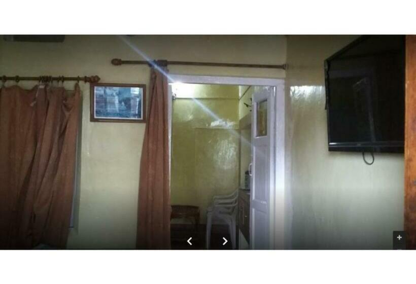 デラックスルーム, Genuine Deluxe Stay At Nainital Road