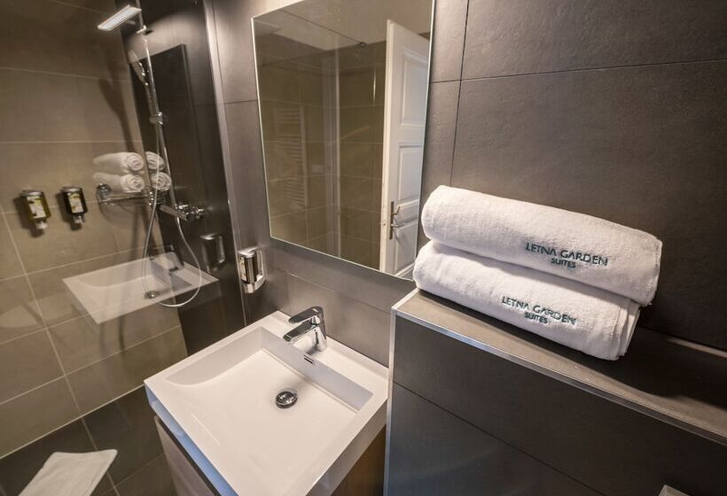 Suíte Deluxe, Letna Garden Suites