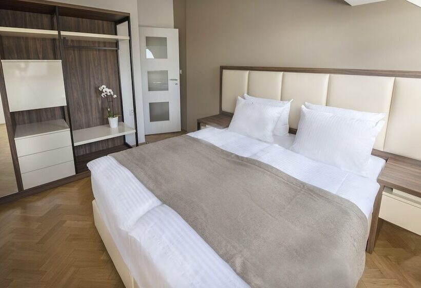 Apartamento Ático 1 Quarto, Letna Garden Suites