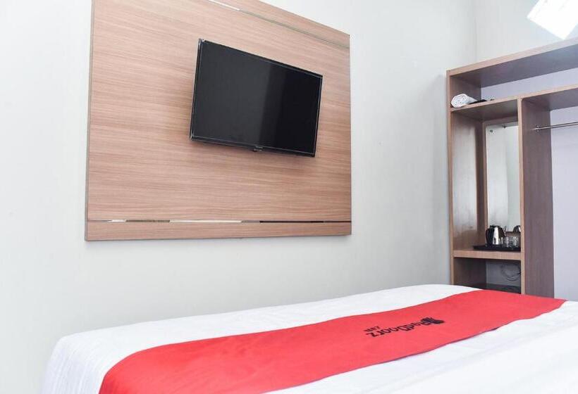 Номер Economy, Reddoorz Plus Near Malang Town Square