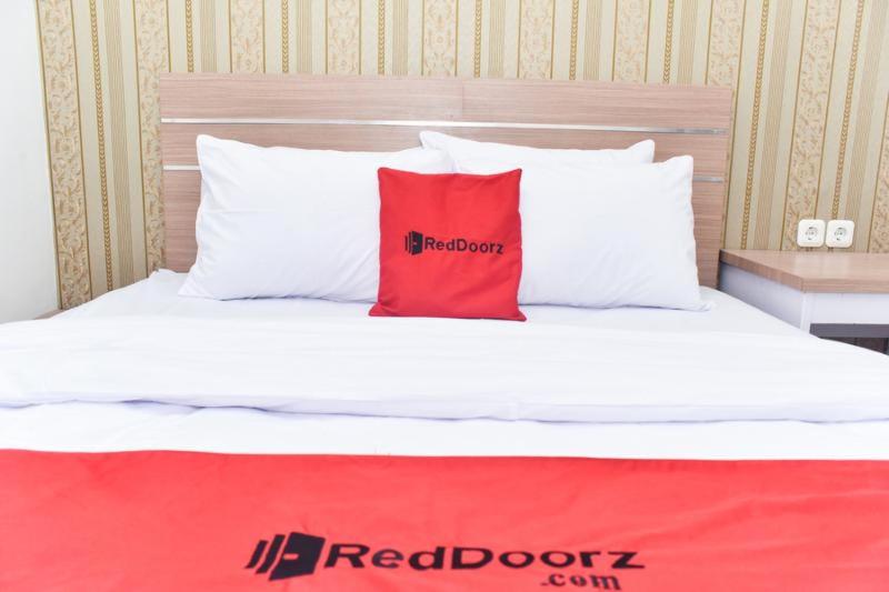 Номер Стандарт, Reddoorz Plus Near Malang Town Square