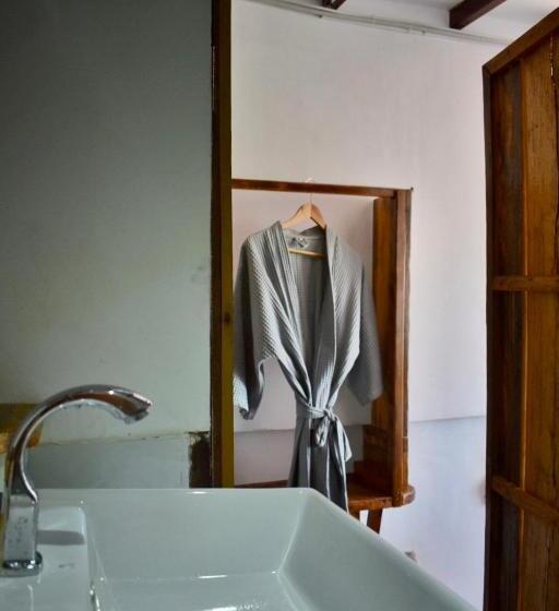 海景套房, Beach House Cambodia