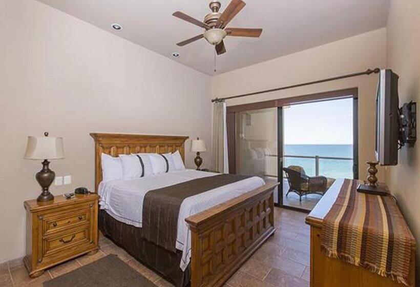 침실 3개 아파트, 3 Br Condo Available In Las Palomas Sandy Beach