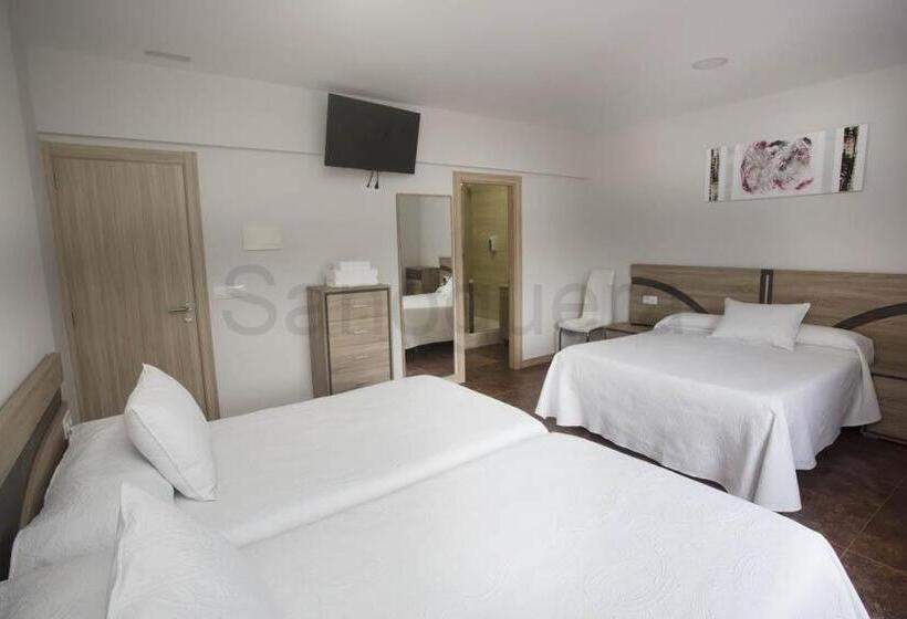 Quarto Quádruplo Deluxe, Pensión Che