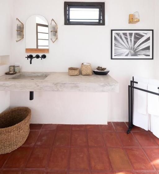 Номер Стандарт, Abode Ahangama
