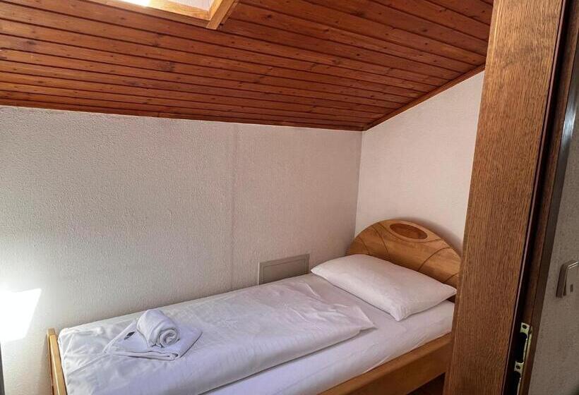 1 Bedroom Penthouse Apartment, Keutschacherhof