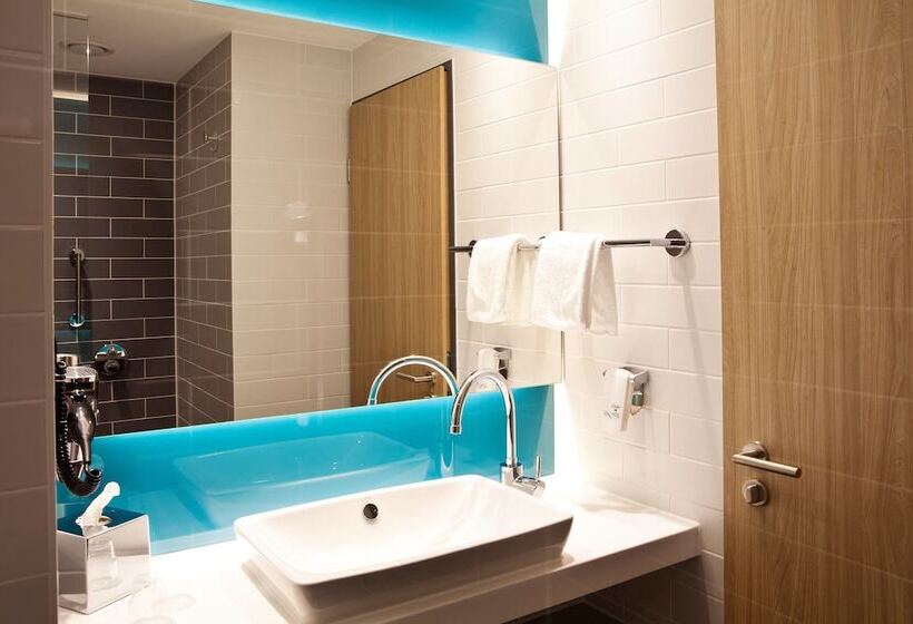 Номер Стандарт, Holiday Inn Express   Saarbrücken, An Ihg