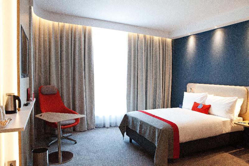 חדר סטנדרט מותאם לאדם עם מוגבלויות, Holiday Inn Express   Saarbrücken, An Ihg